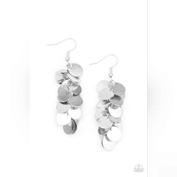 Hear Me Shimmer Earrings - Picture 2 of 2